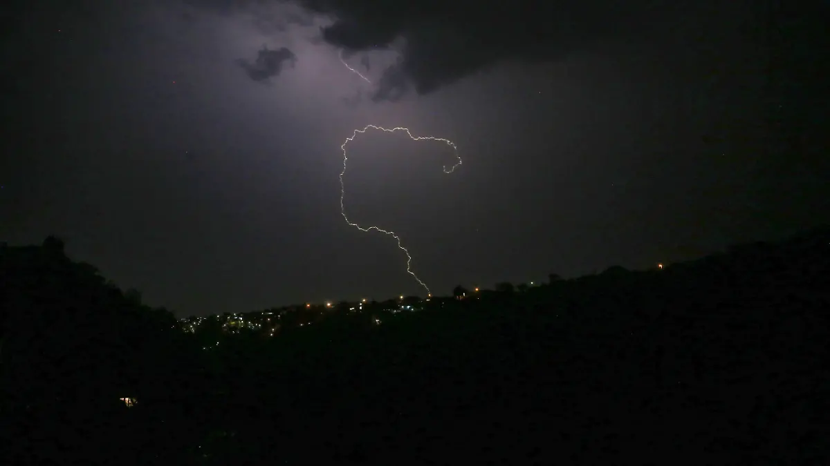 650205_Tormenta Eléctrica_impreso