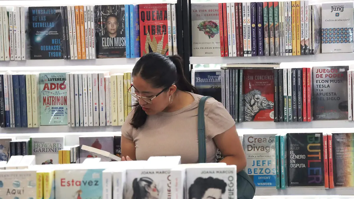 FILU-Feria del Libro Internacional Universitario-Ricardo01