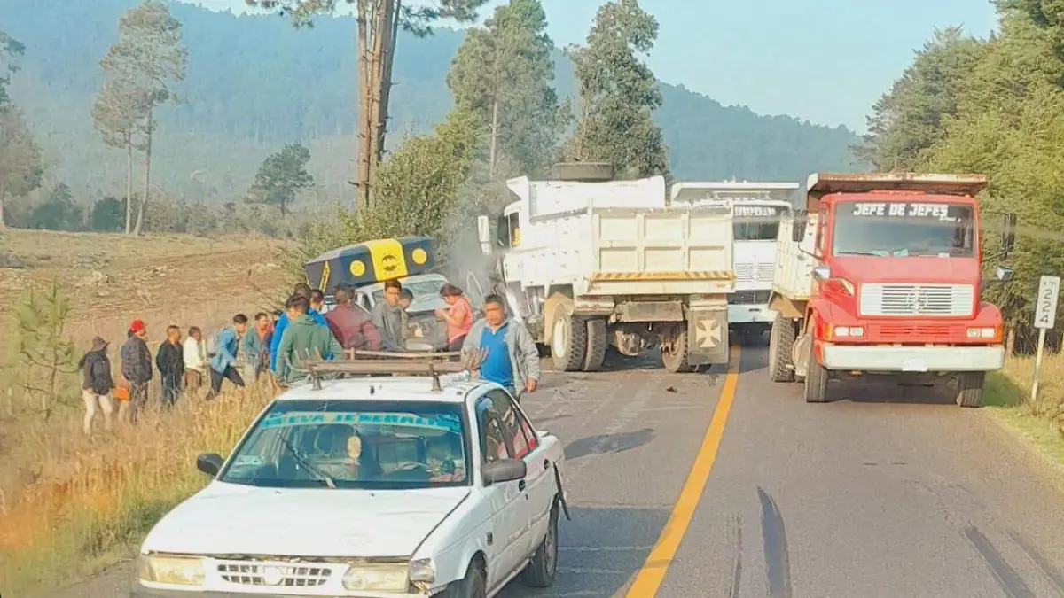 Choque en carretera San Cristóbal