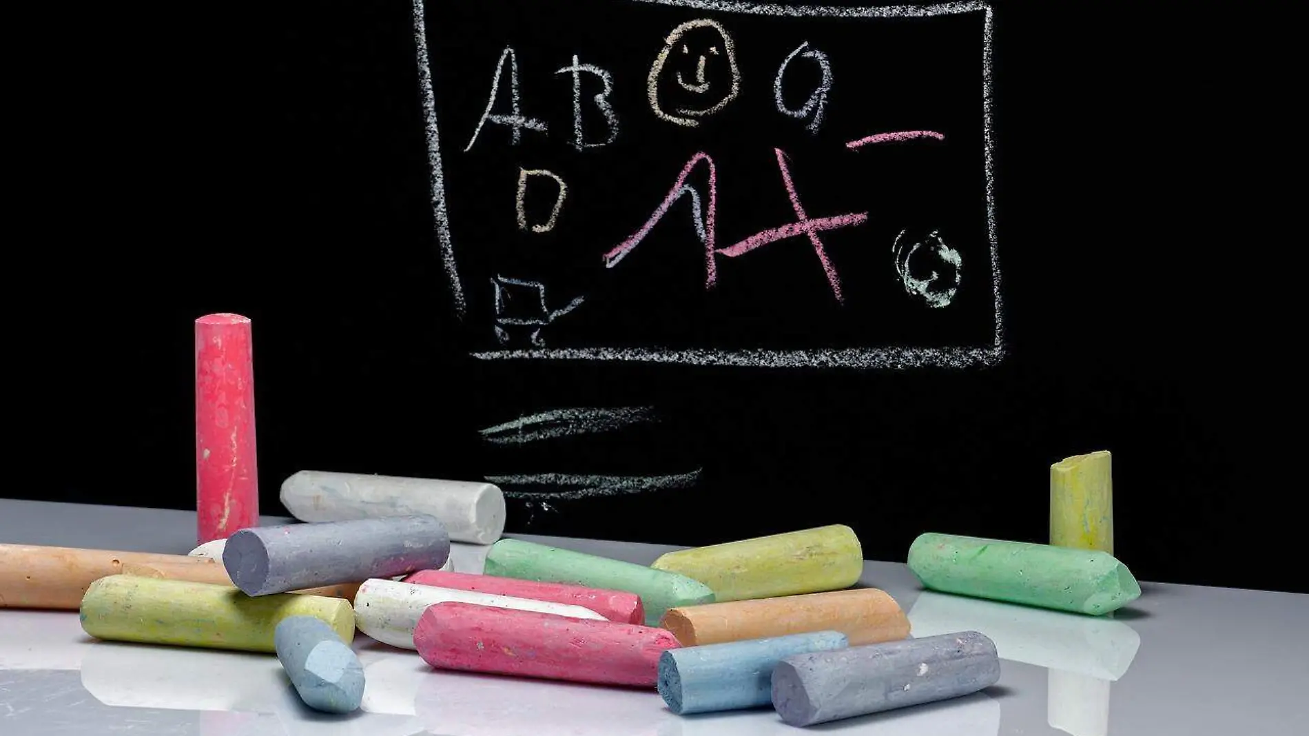 chalk-4569486_1280