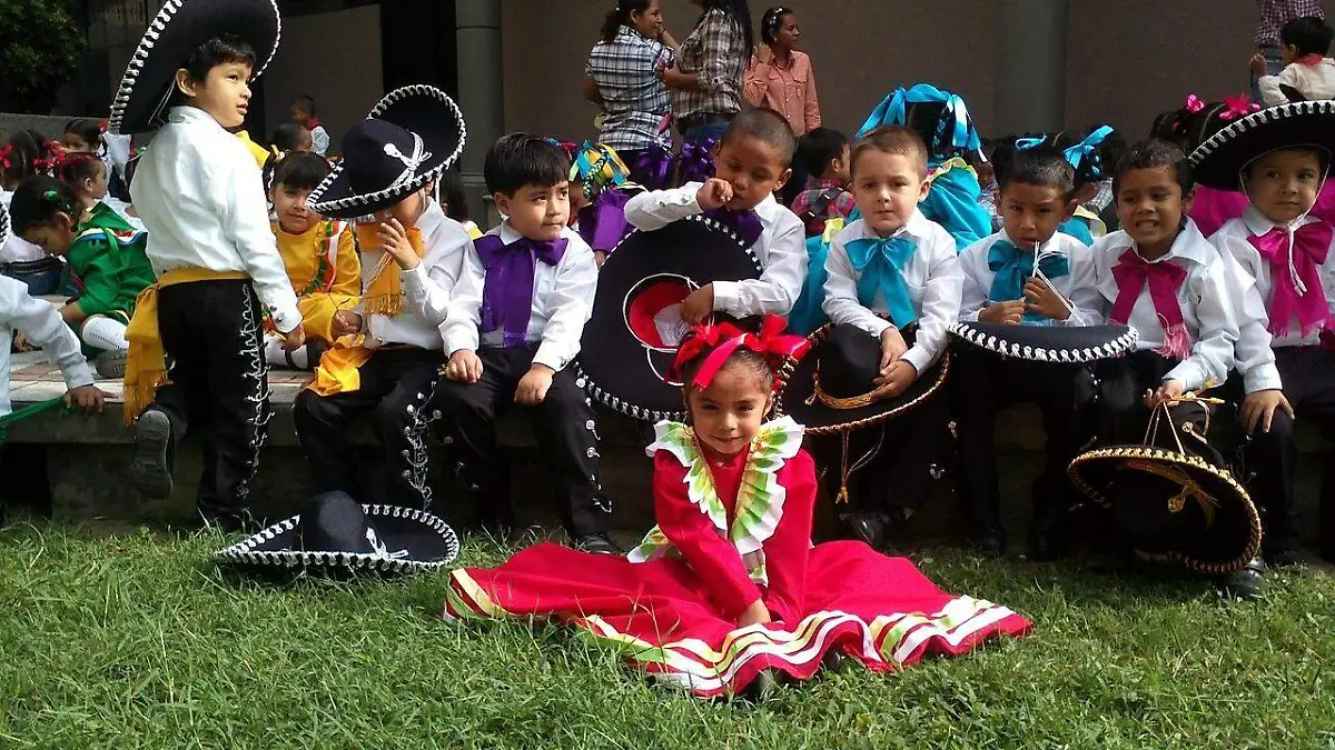 10 canciones para celebrar las fiestas patrias
