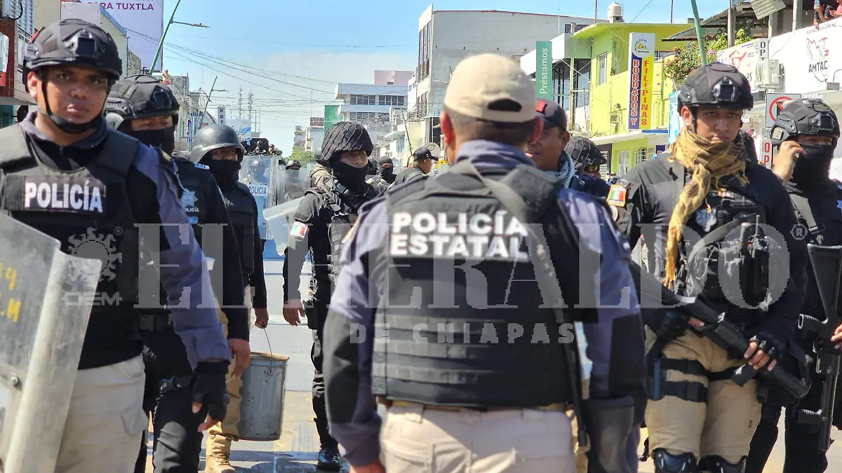 AUTORIDADES RESGUARDAN LA CAPITAL POR BLOQUEO DE SNTE