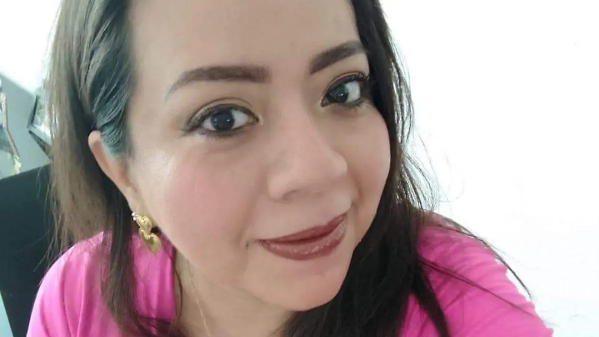 Lilya mamá de Aarón y esposa de Renato