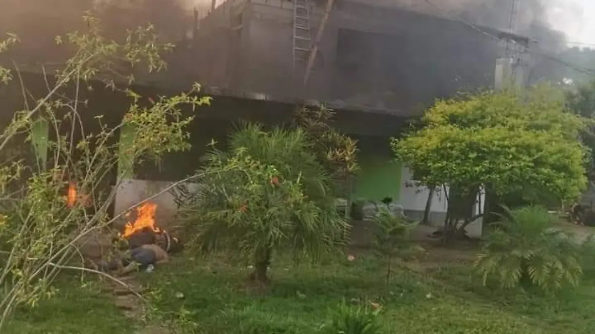 casas quemadas en chiapas