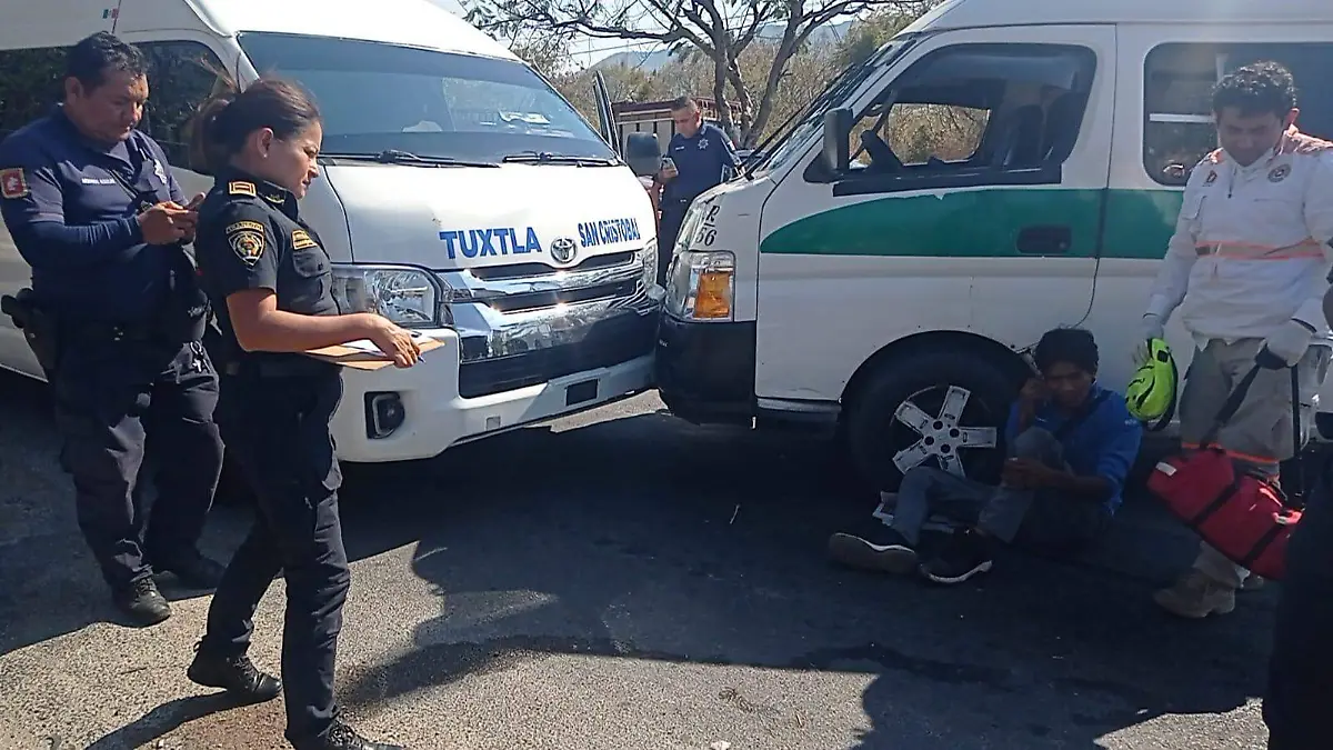 Choque entre colectivos en Tuxtla Gutiérrez