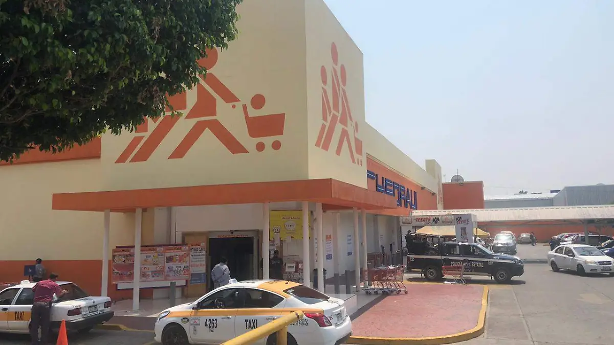 tienda comercial. robo