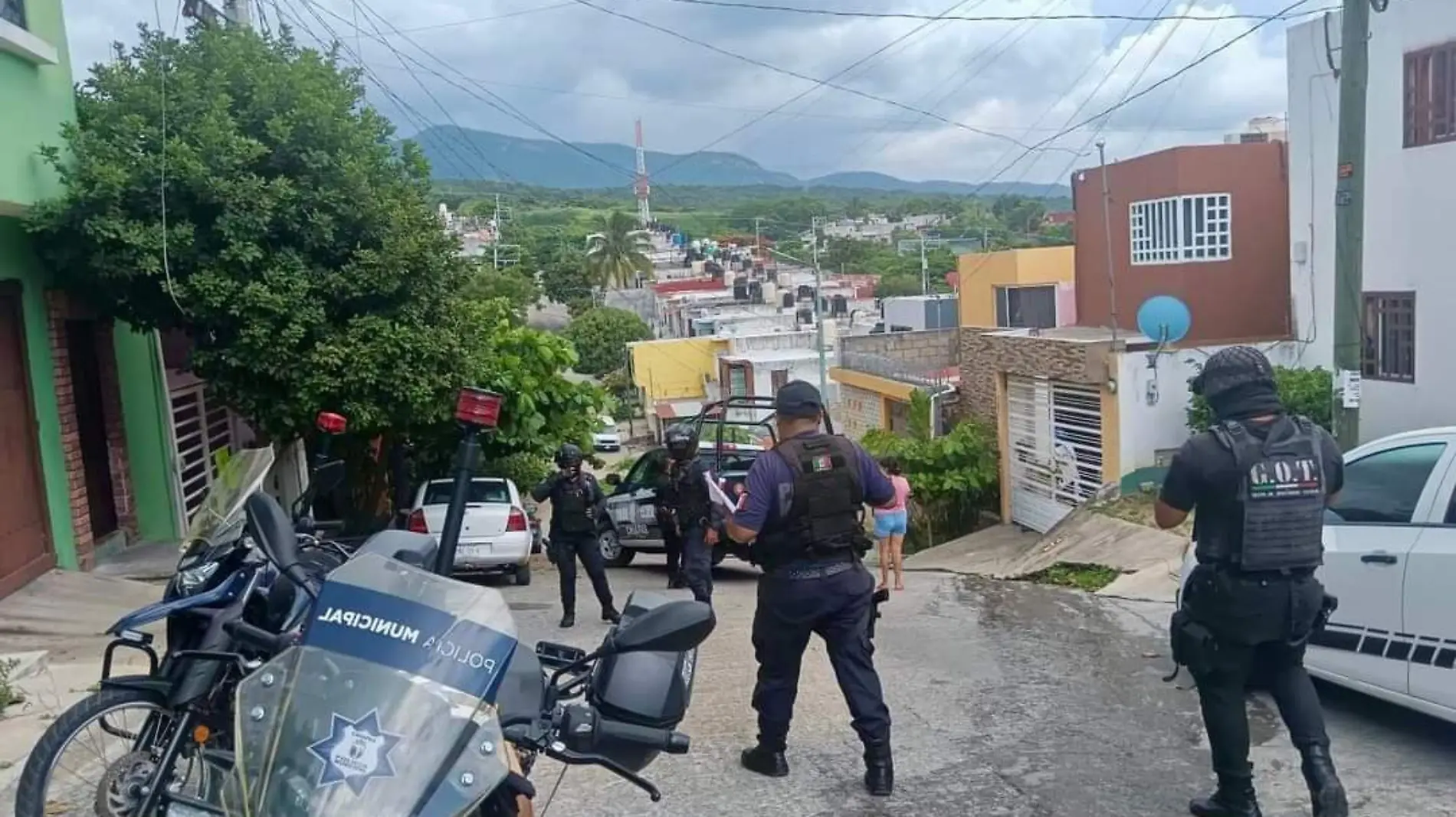 policía