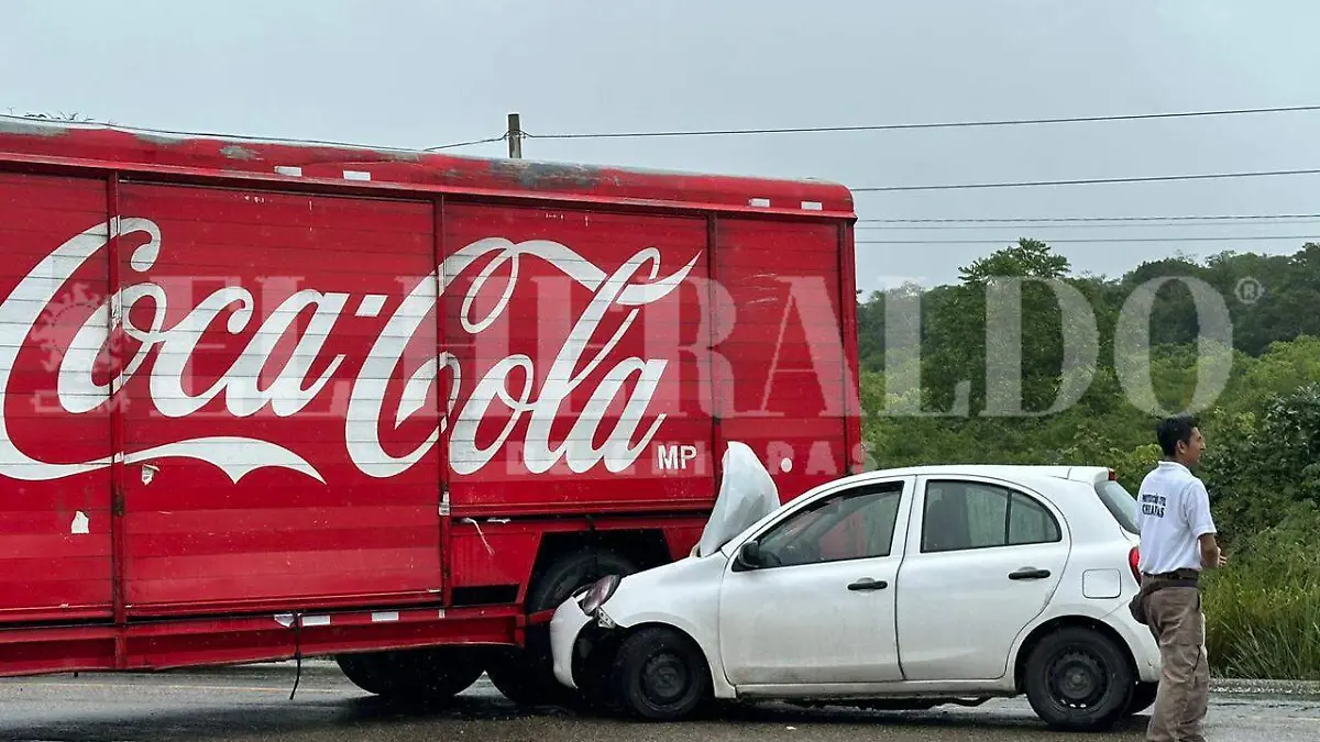 Impacto en carretera Ocozocoautla