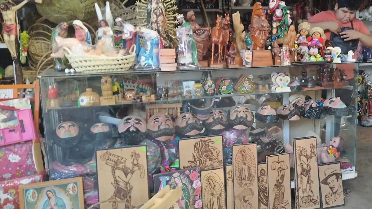 donde comprar ropa de parachicos y chiapanecas en tuxtla