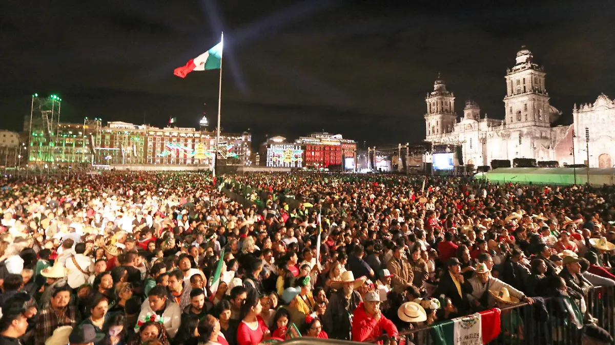 GRITO-ZOCALO-GENTE-roberto hernandez (12)