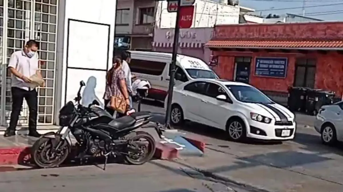 Policía atropellado