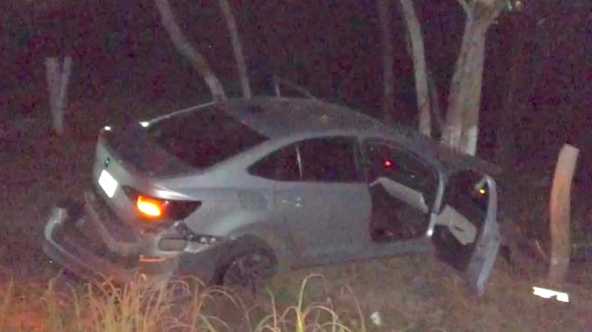 auto abandonado en villaflores