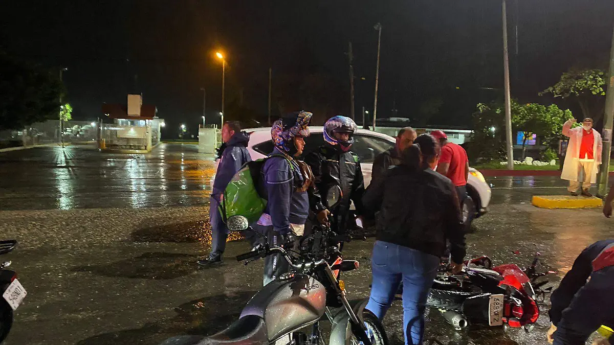 Choque en la colonia Plan de Ayala