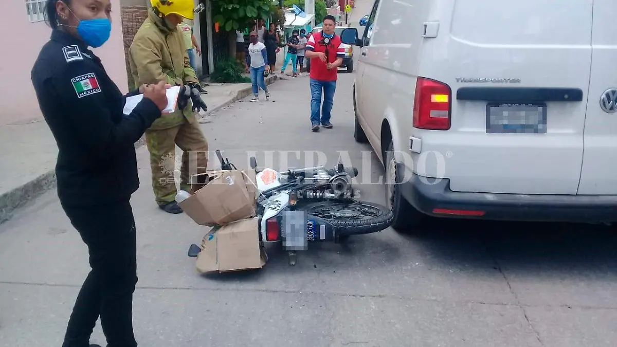 furgoneta-accidente-motociclista