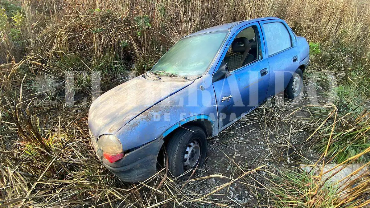 Auto abandonado