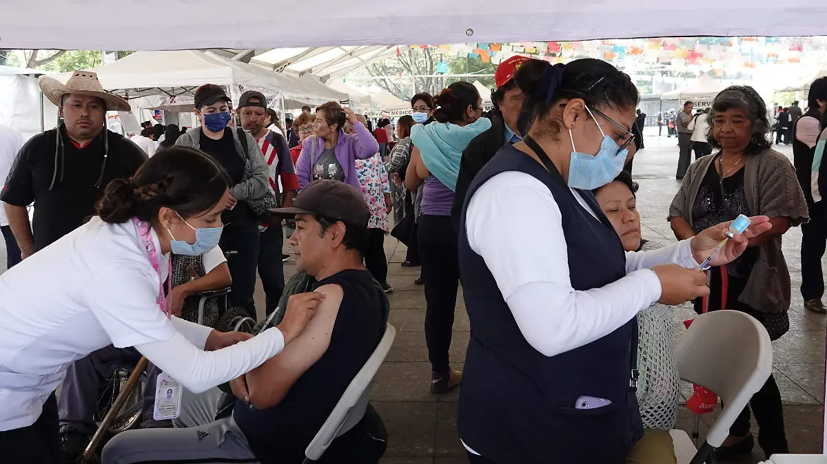 951849_Vacunación Refuerzo Influenza y Covid-19-4_impreso