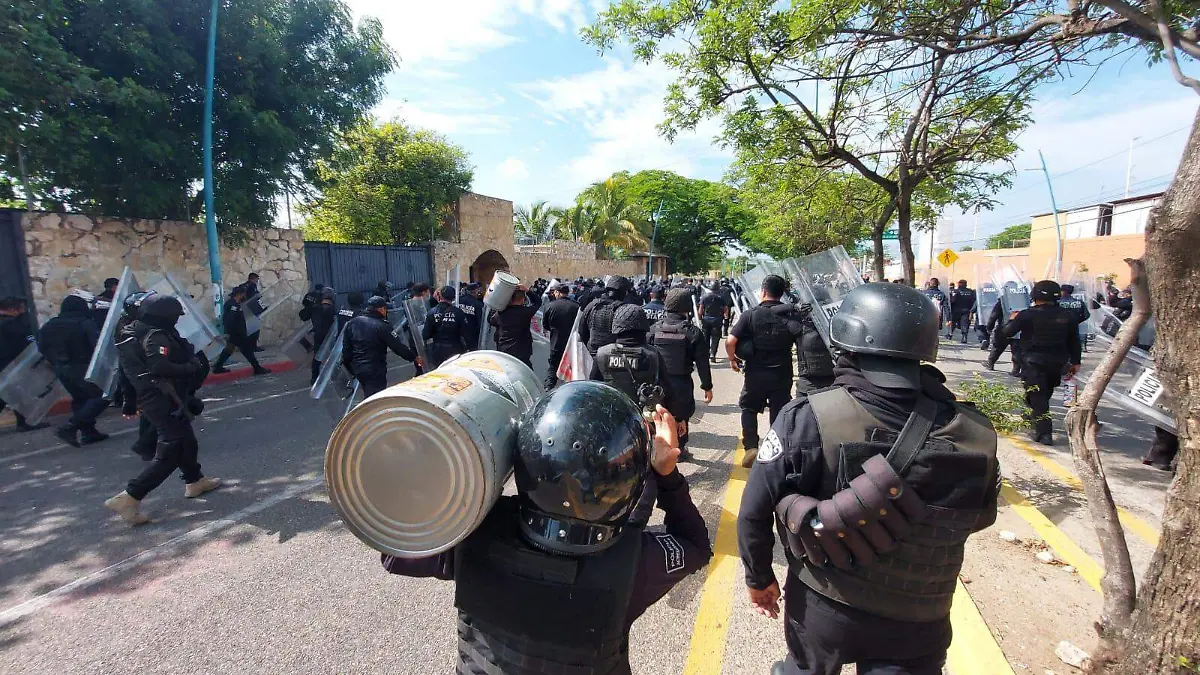 Policías3