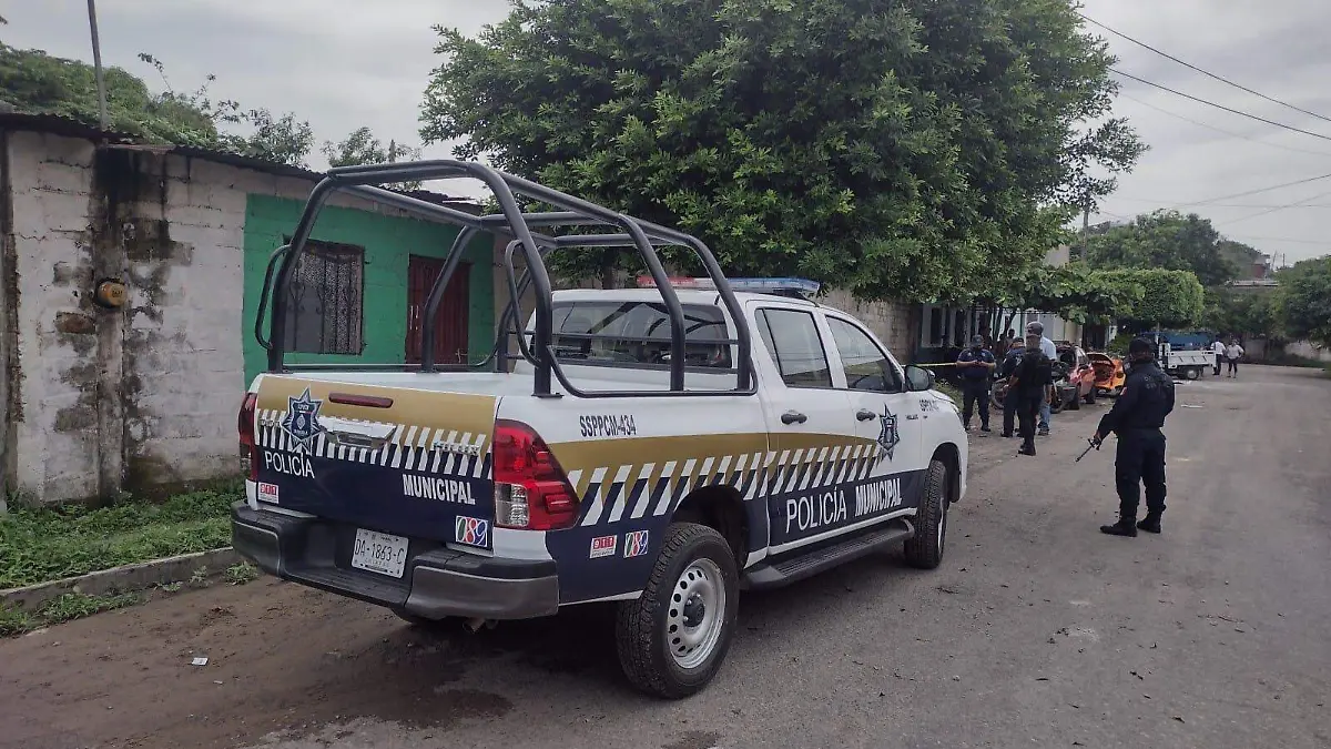 Policías