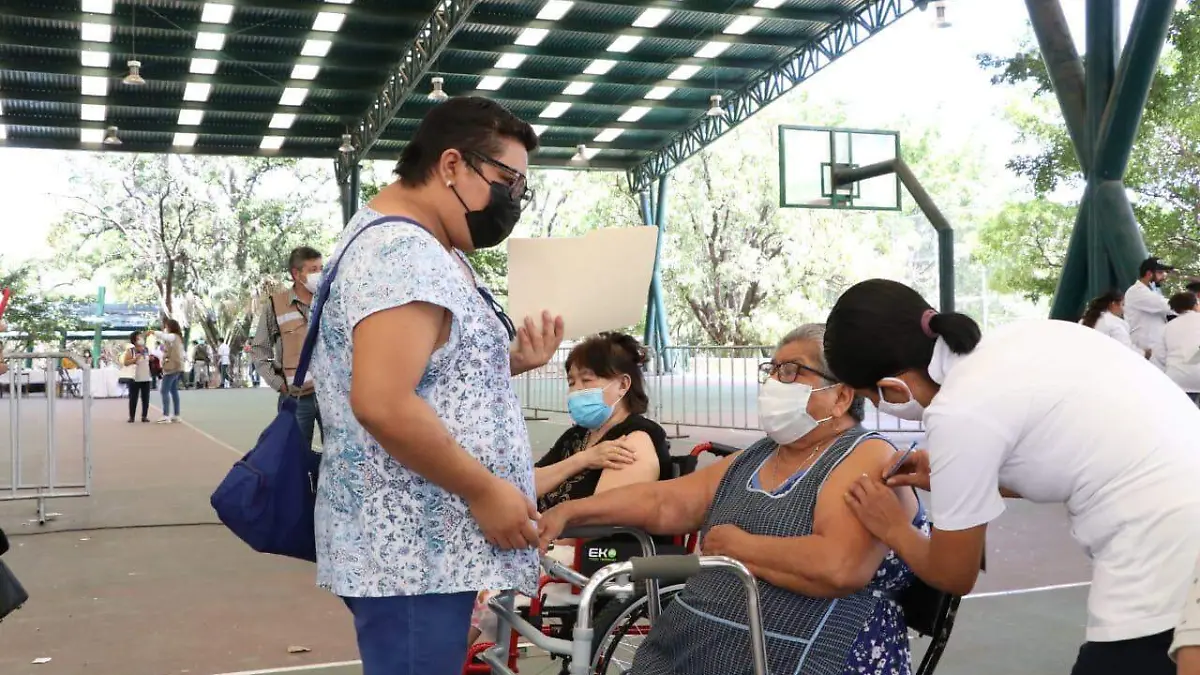 vacuna tuxtla