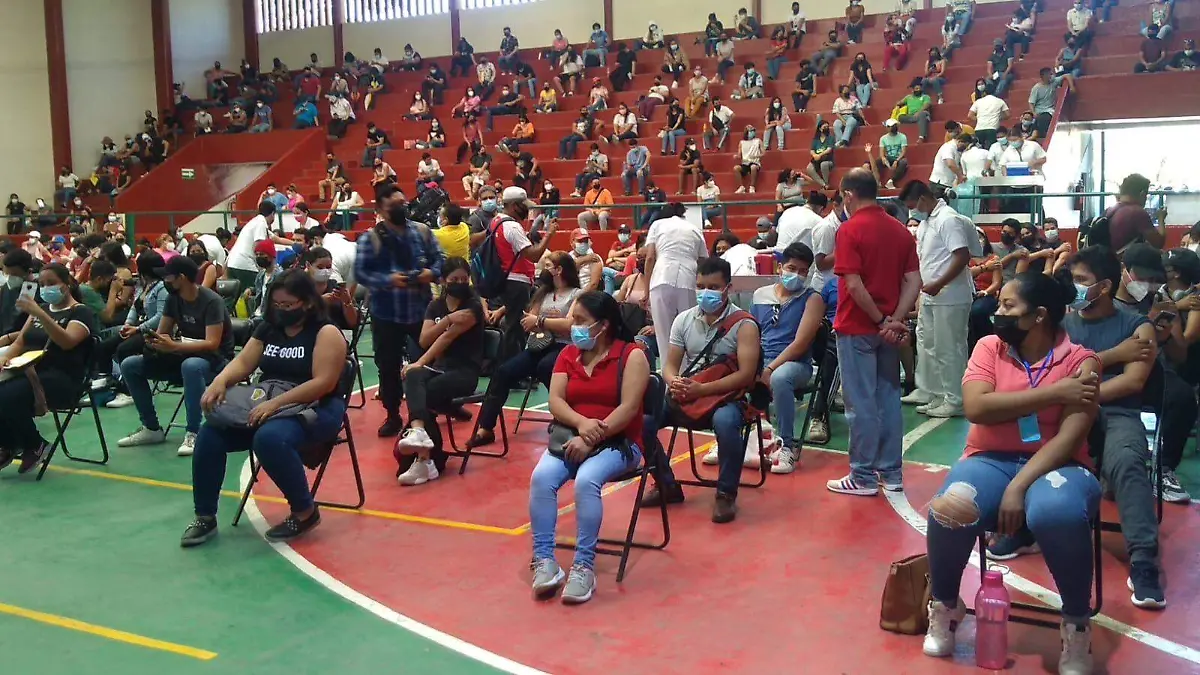 Jovenes vacunación2