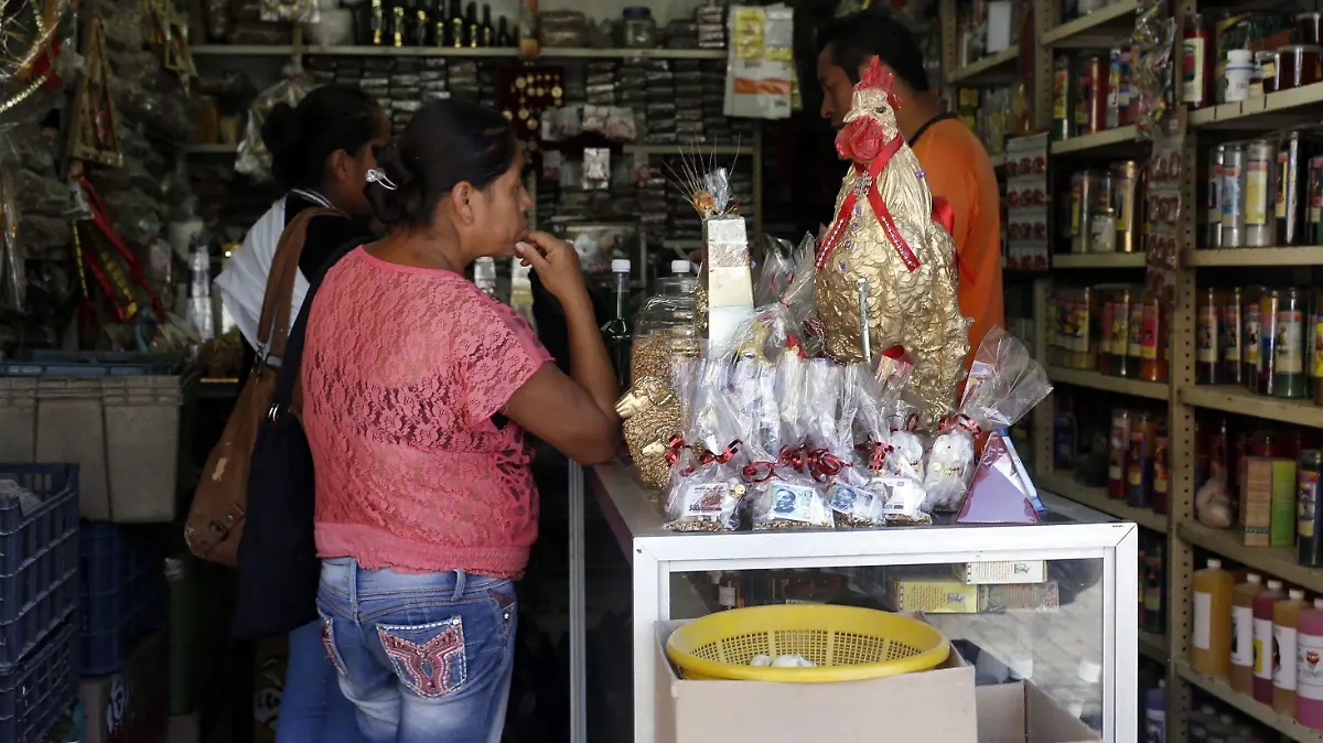 586870_AmuletosAñoNuevo01_impreso