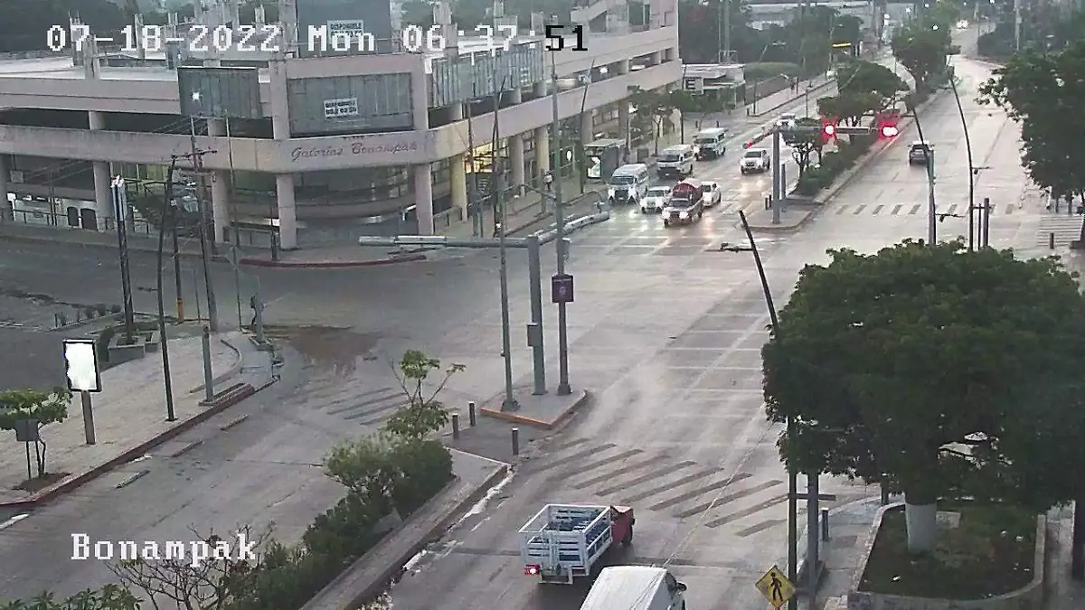 Tráfico vehicular en Tuxtla (2)