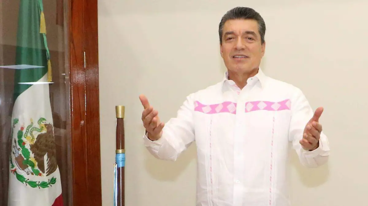 Gobernado Rutilio Escandón
