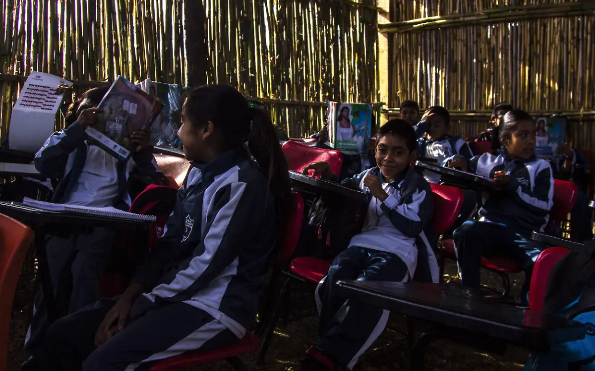 Rezago educativo escuelas Chiapas