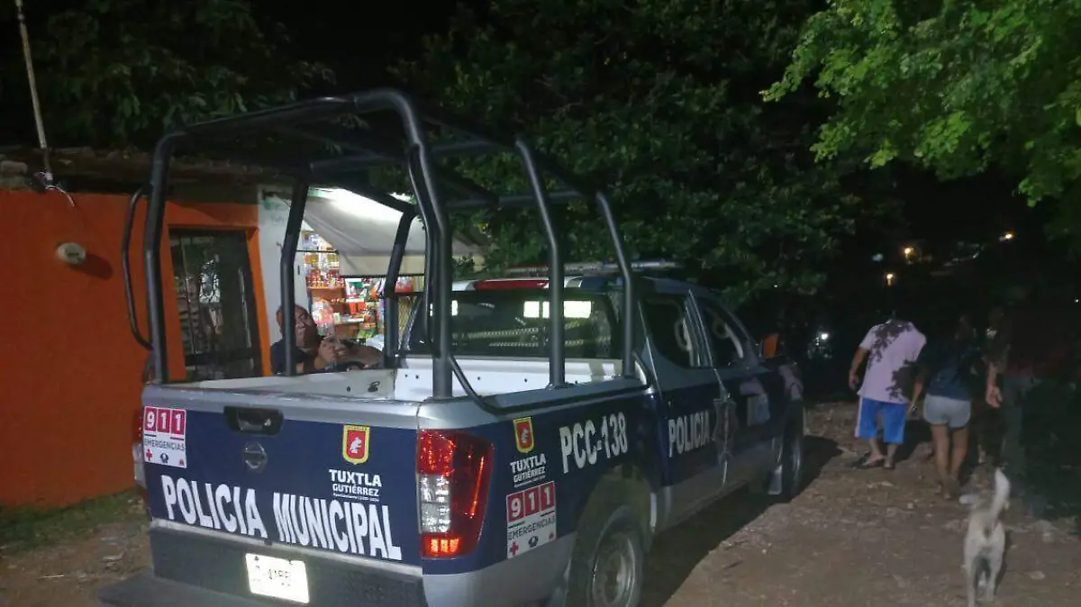 Policías