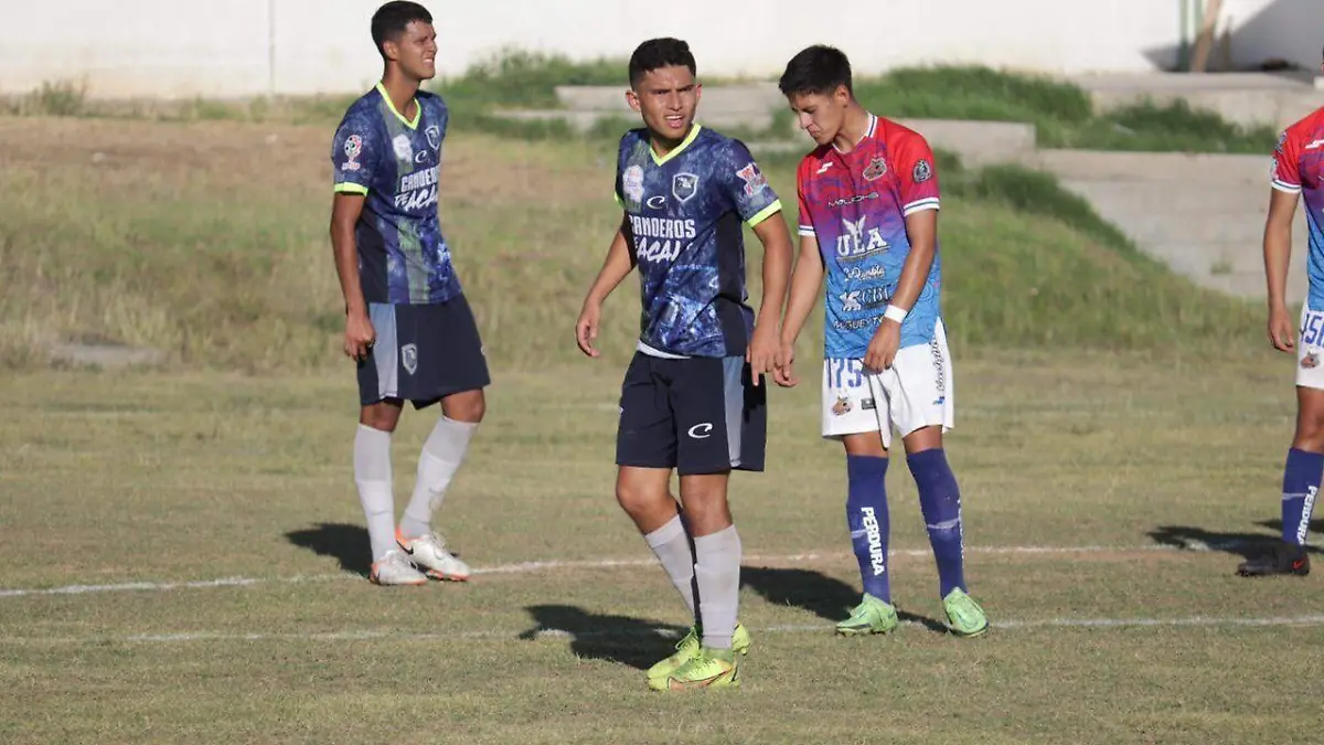 Canoeros de Acala golea 4-1 a Alebrijes