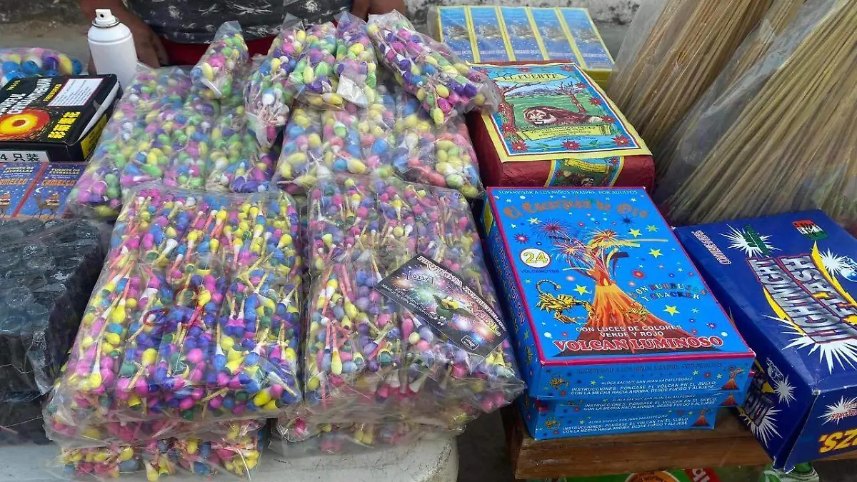 Inicia venta de pirotecnia en Cintalapa