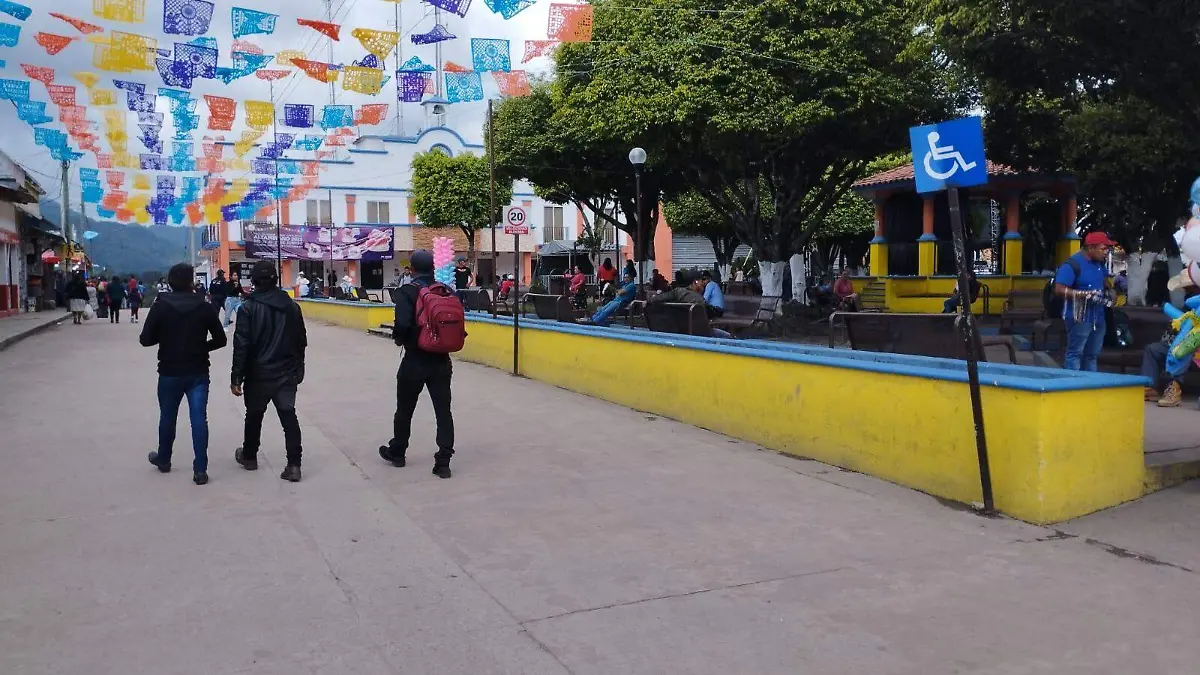 retenes en altamirano5