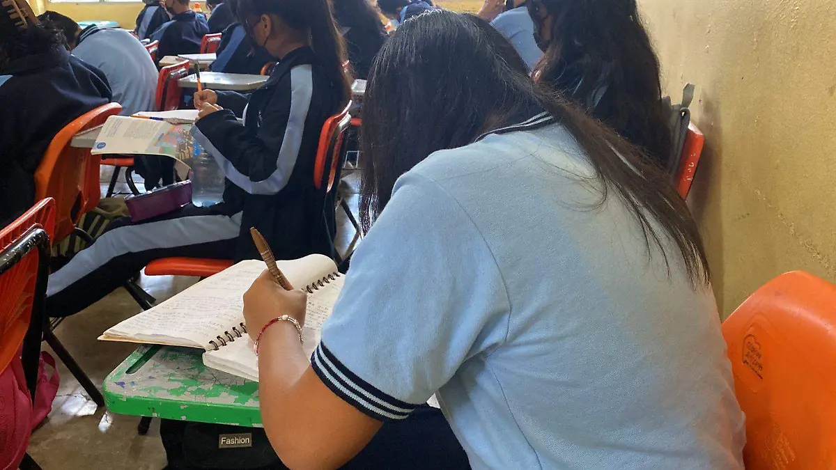 escuela bochil