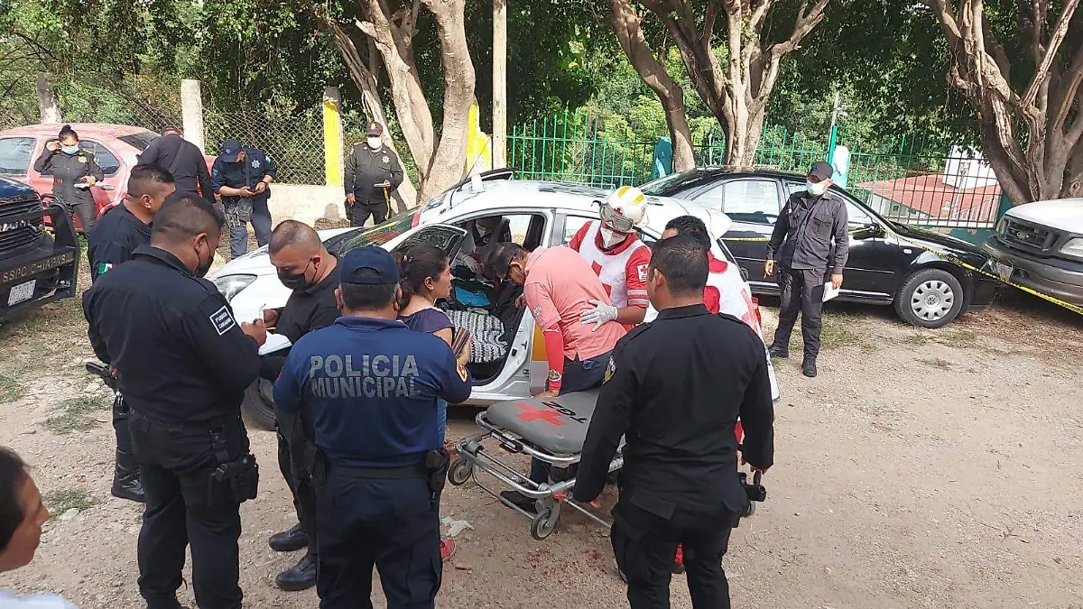 taxista resulta baleado en un asalto