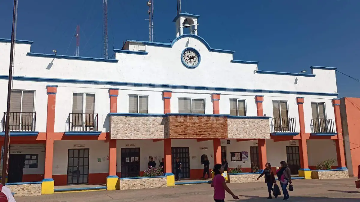 Altamirano