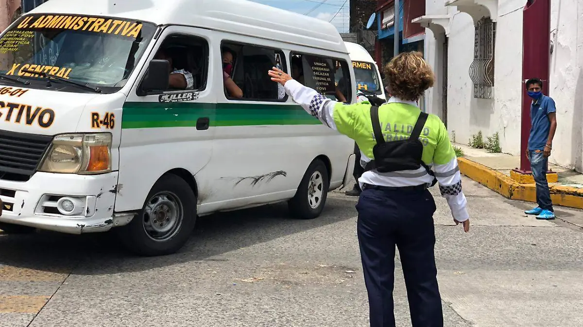 cubrebocas pasajeros transportistas