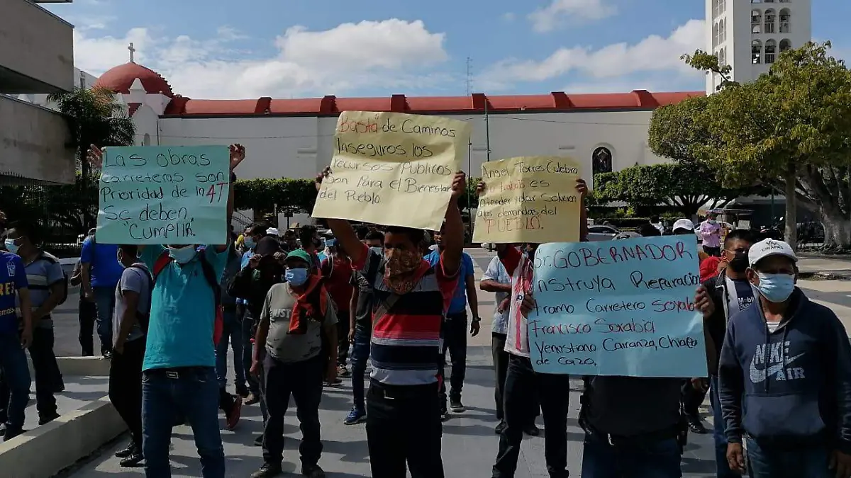 carteles para pedir ayuda con derrumbe 2