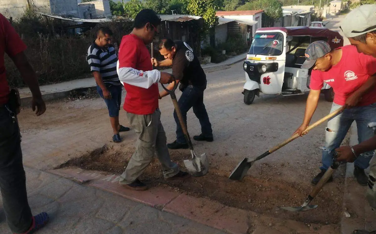 Bachean calles de Cintalapa