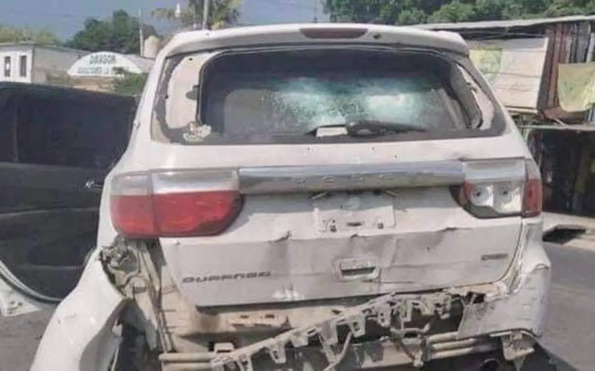 Camioneta enfrentamiento