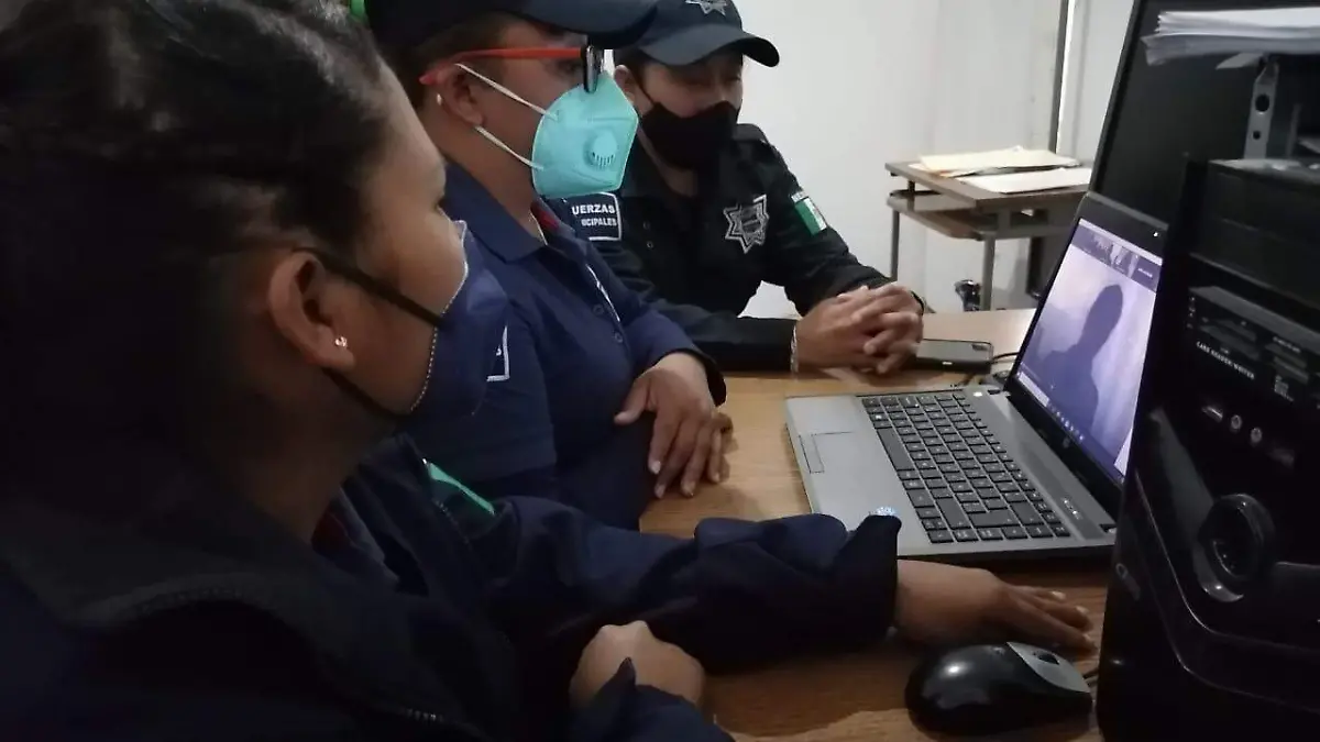 Policías mujeres2