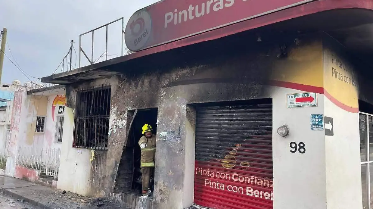 local de pinturas incendiado 