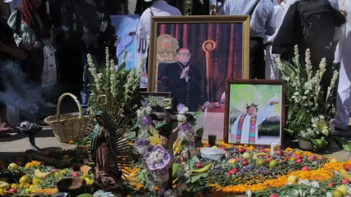 feligreses en oración 