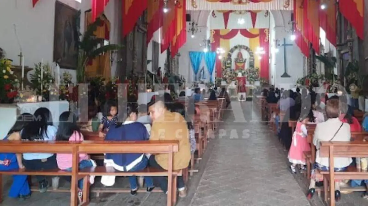 El templo de San Felipe Apóstol por dentro