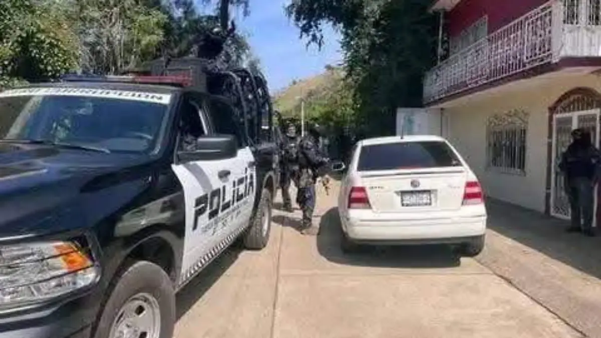 policía