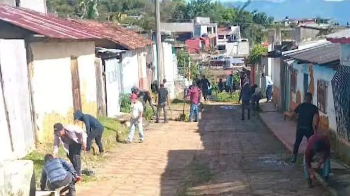 limpian calles de pantelhó