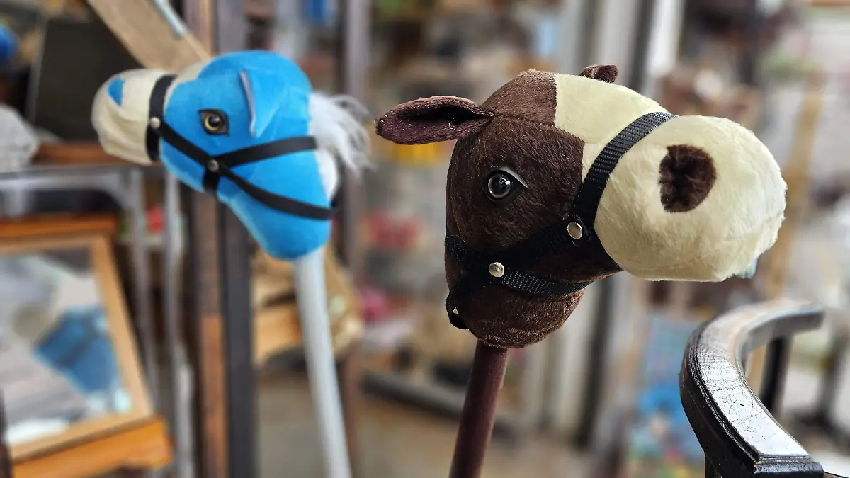 caballitos de madera