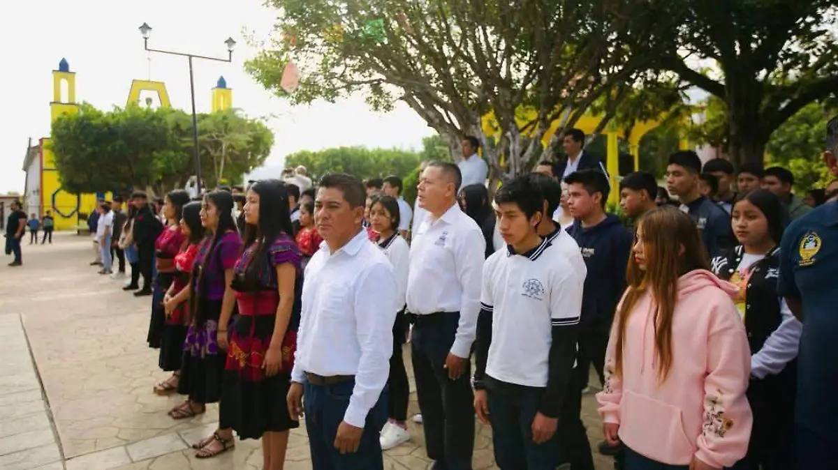 Regresan a estudiar en Pantelhó