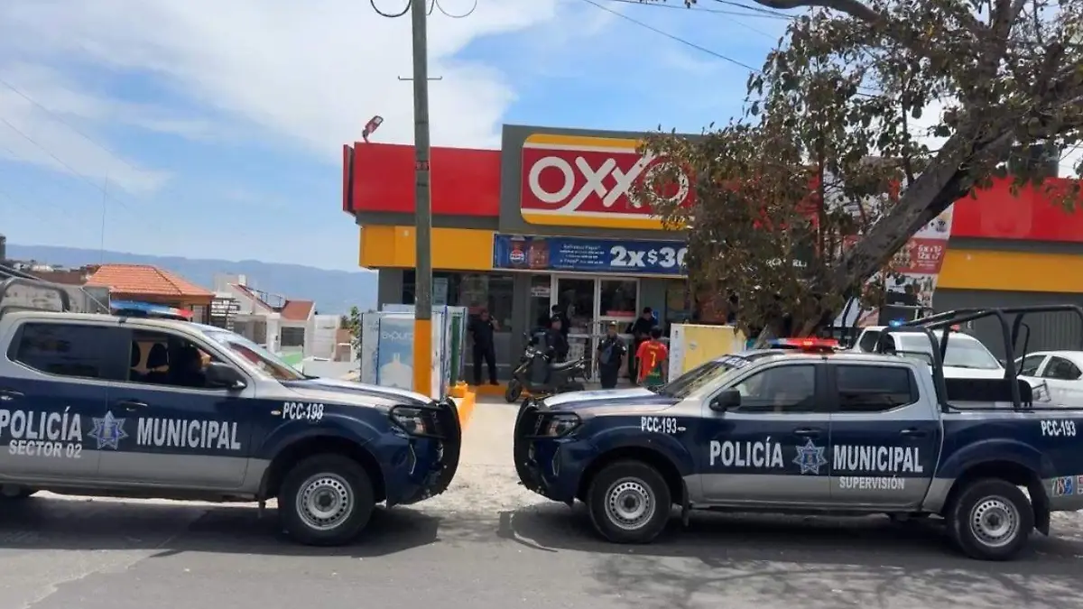 Robo oxxo y modeloplus