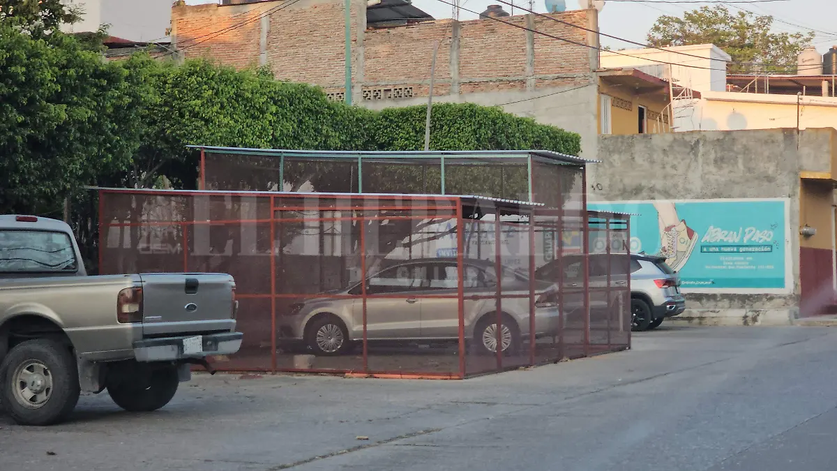 jaulas de estacionamiento