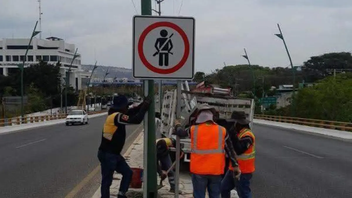 Libramiento Norte Tuxtla Señalamientos reducción de velocidad 